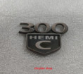 nápis 300 C HEMI na kufr - ORIGINÁLNÍ DÍL